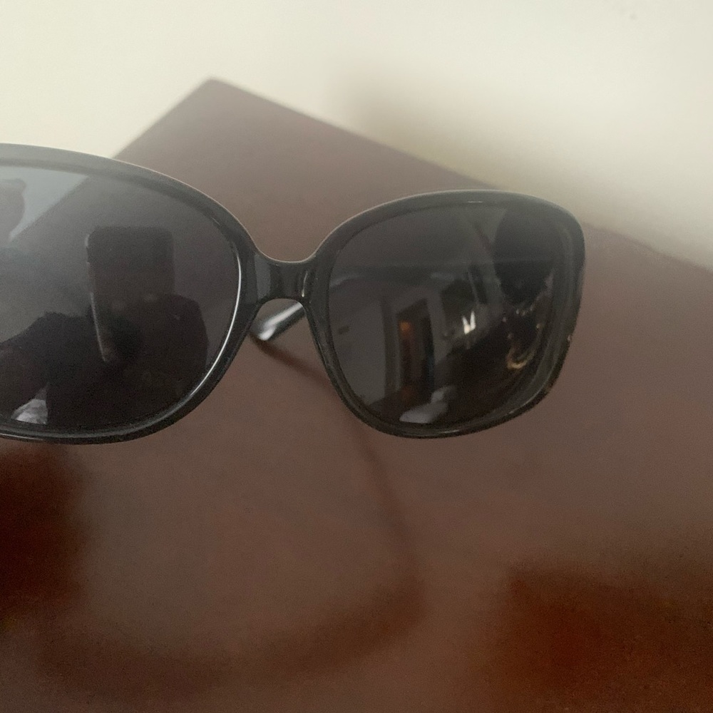 Oversized sunglasses - Picture 2 of 3